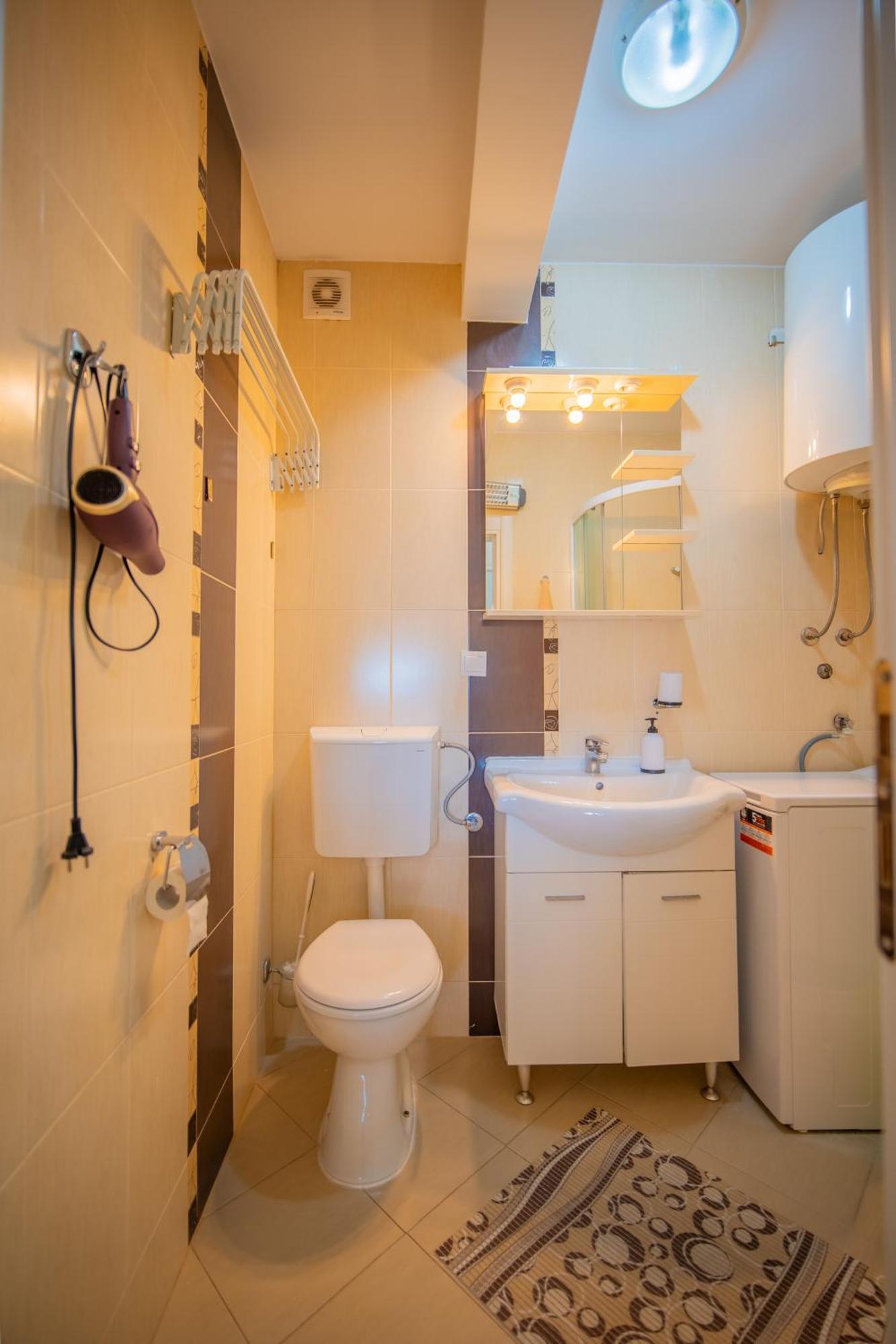 Apartman Centar ติวัต ภายนอก รูปภาพ