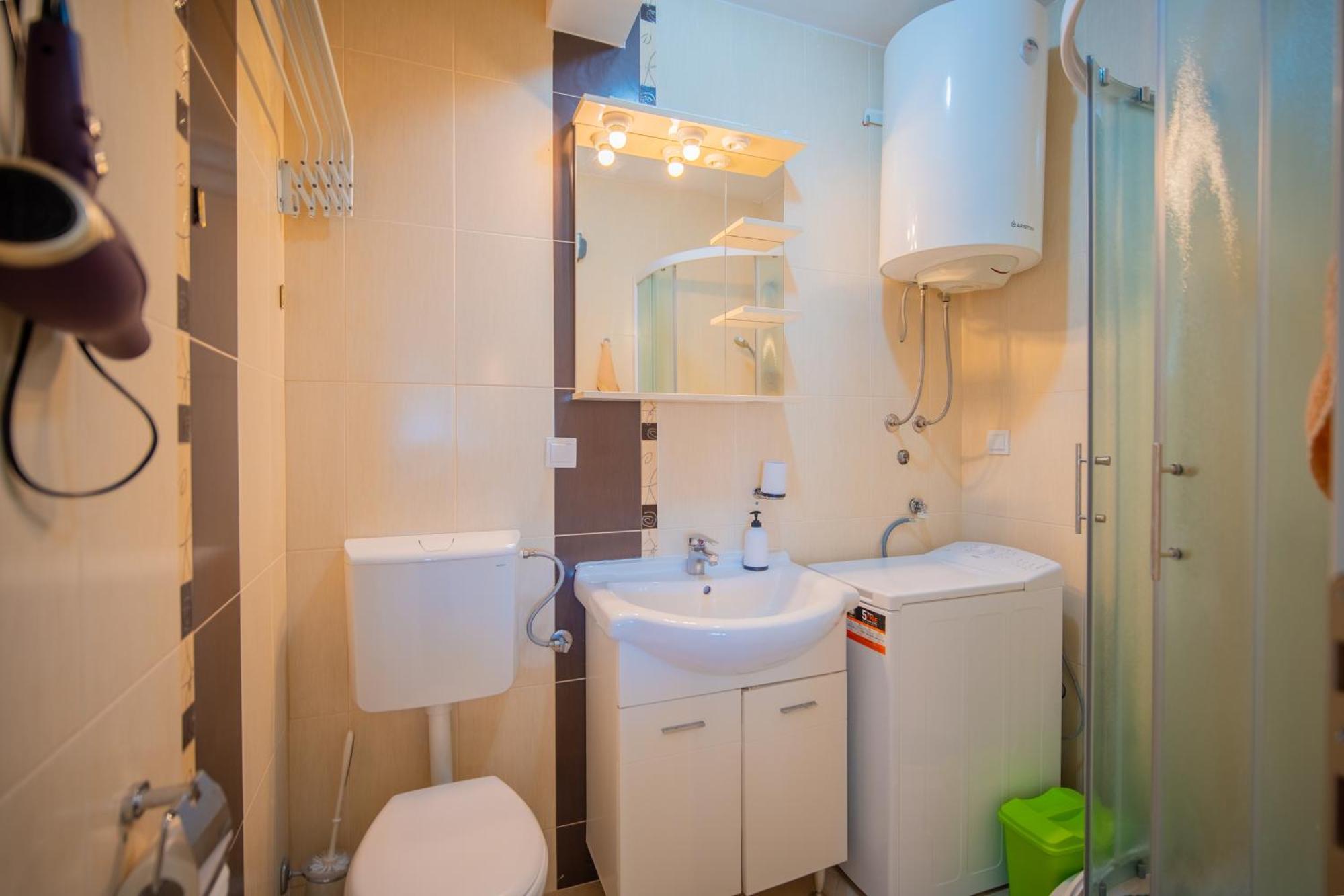 Apartman Centar ติวัต ภายนอก รูปภาพ